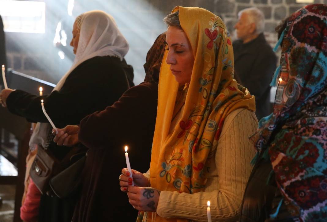 Diyarbakır'daki Tarihi Kilisede Noel Ayini 3