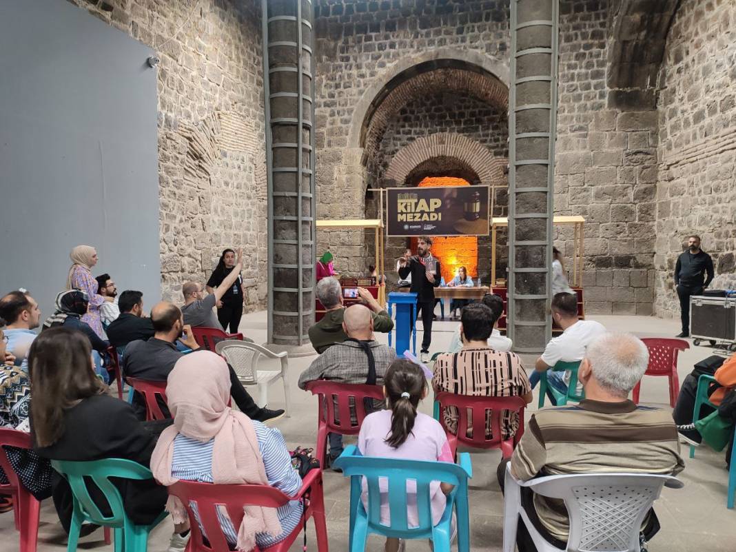 Diyarbakır'da vatandaşları büyüleyen 2023 kültür şöleni 1