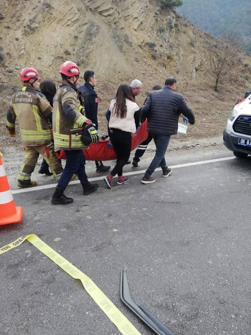 Ankara’da iki otomobil kafa kafaya çarpıştı: 4 ölü, 2 yaralı 1