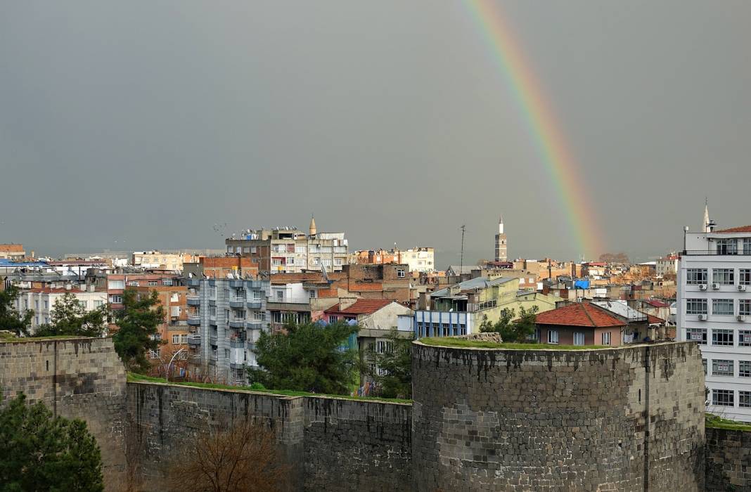Fotoğrafçı Süer’in objektifinden gökkuşağı ve Diyarbakır 1