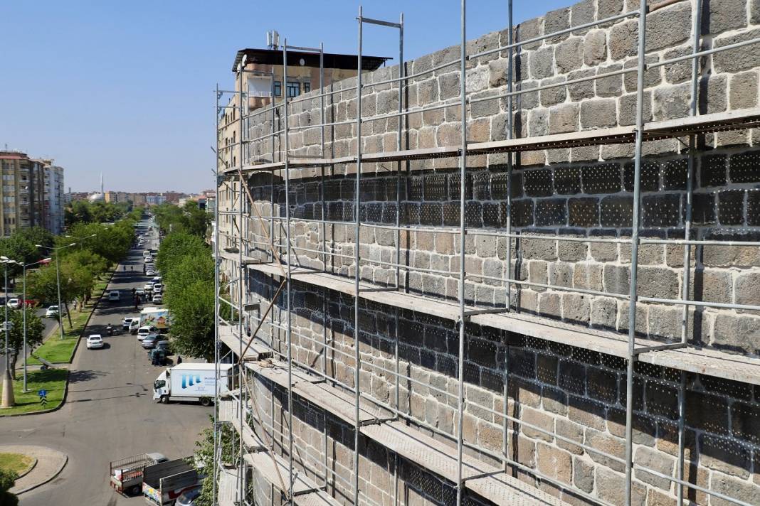 DİERG: Diyarbakır surlarındaki restorasyon durdurulmalı 2