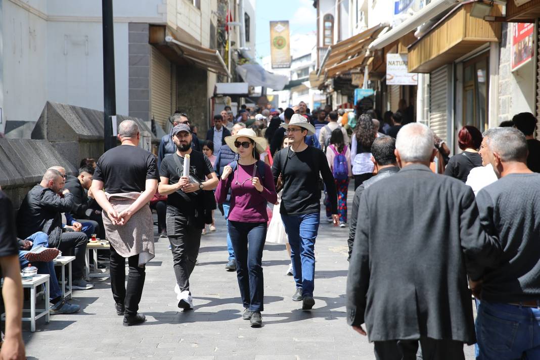 "Medeniyetler Kenti" Diyarbakır bayramı dolu dolu geçirdi 6
