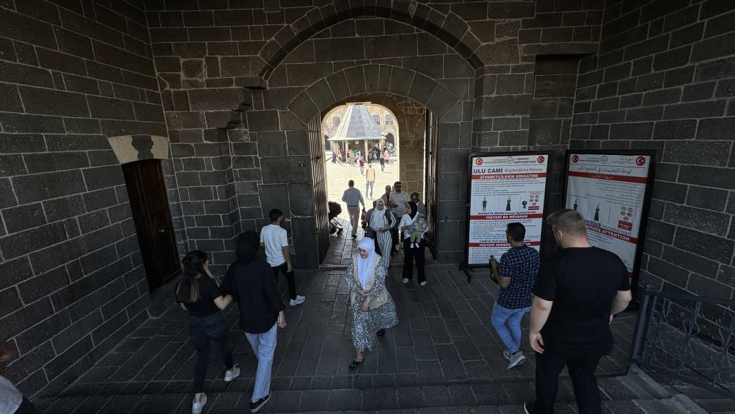 Diyarbakır'da Kürtçe bilen "Turizm polisi" görev yapacak 3
