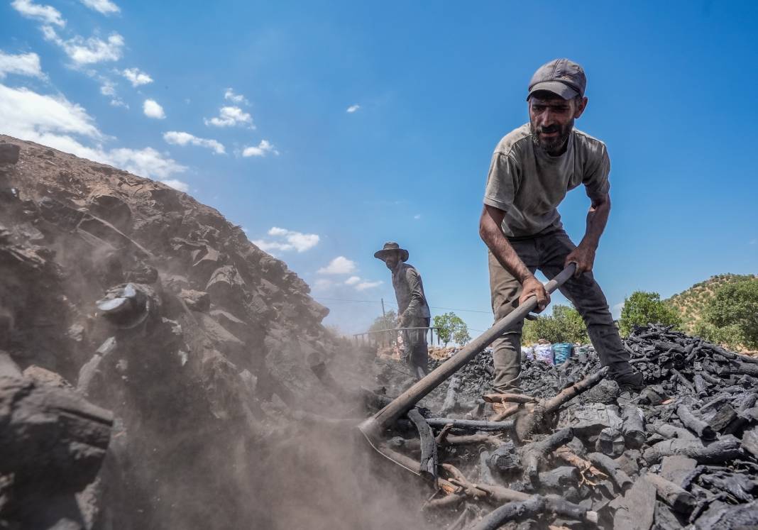 Diyarbakır’daki ‘torakçılar’ havanın ve ateşin sıcaklığıyla mücadele ediyor 2