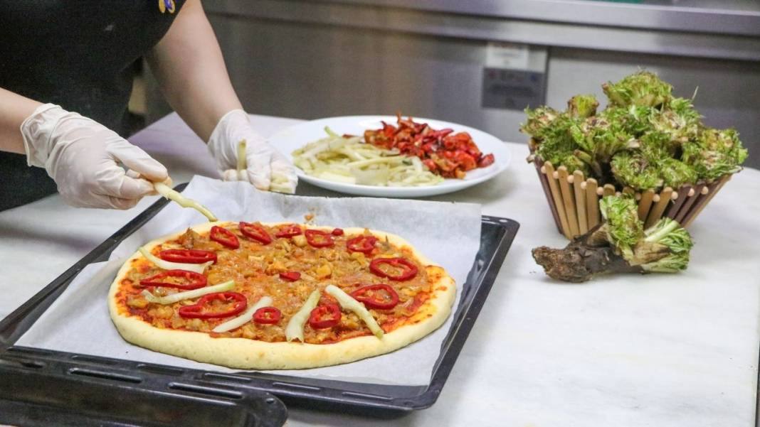 İtalyan pizzasına Diyarbakır dokunuşu; Kengerli pizza 2