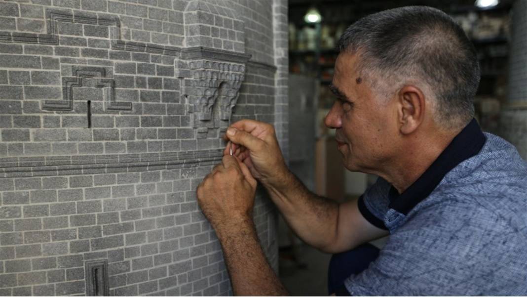 Diyarbakır’ın Büyük Ustası 40 Yıllık Emekle Sur’u Taşa İşleyen Fesih Gündoğar’ın Hikâyesi 1