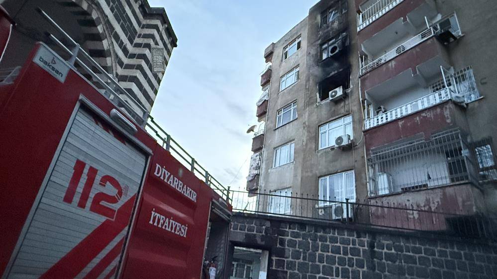 Diyarbakır’da ev yangınında can pazarı; İtfaiye ekipleri zamanla yarıştı 3