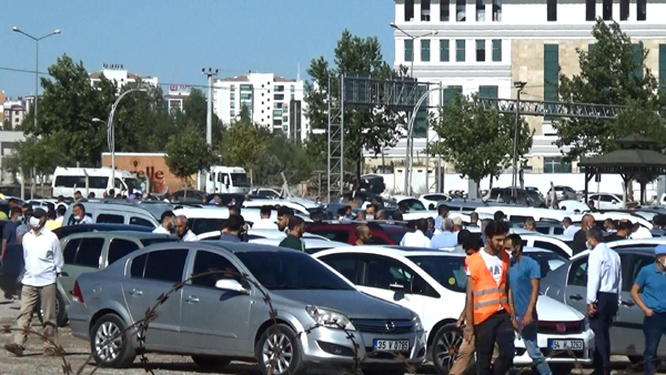 İkinci el oto pazarında 'korona virüs pazarlığı'