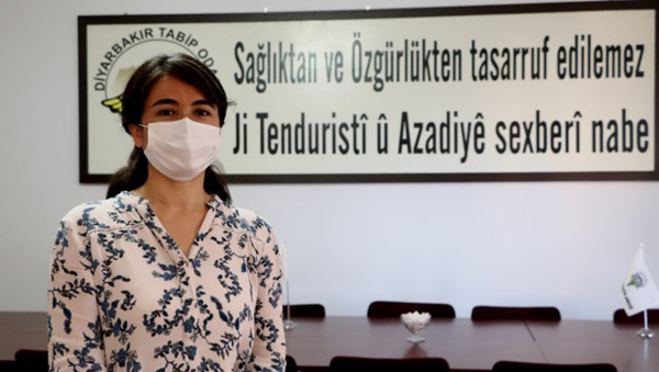 Turan: Sağlıkçılar virüse yakalanınca seviniyor!