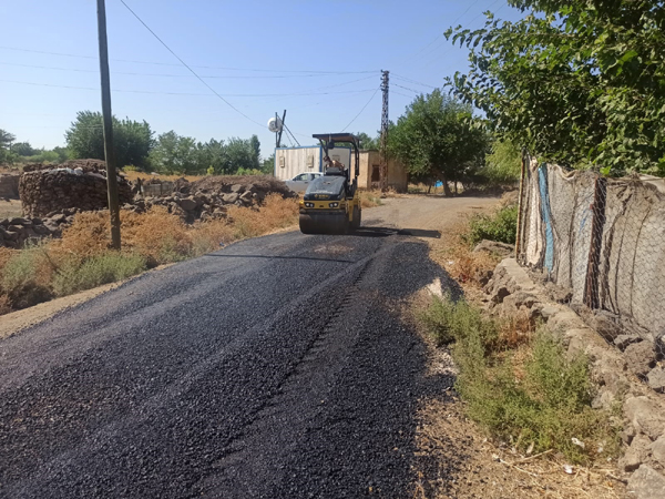 Büyükşehir asfaltlama çalışmalarını hızlandırdı