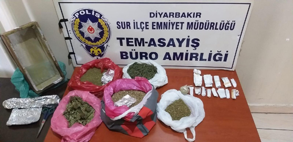 Sur'da uyuşturucuya geçit yok: 2 kişi gözaltı