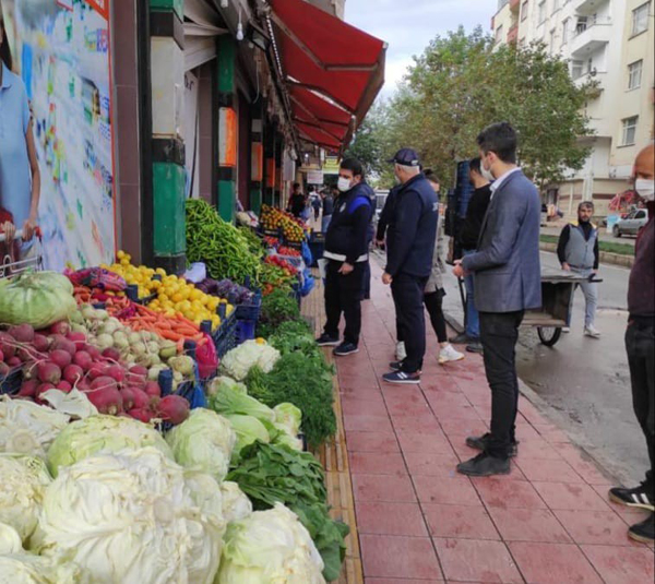 Koronavirüs ve kaldırım işgaline karşı sıkı denetim