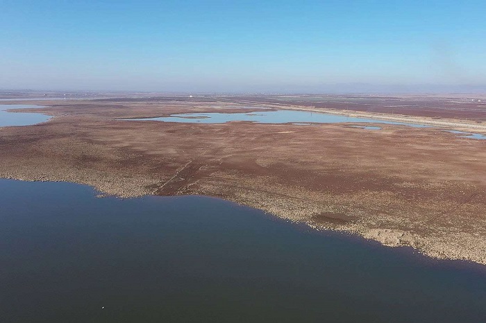 VİDEO HABER - Devegeçidi Barajı suyu 150 metre geri çekildi!