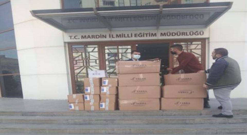 Mardin'de eczacılardan 62 köy okuluna hijyen seti