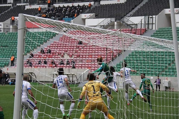 Amedspor Manisa’dan eli boş döndü