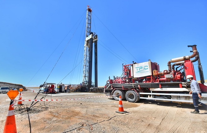 Diyarbakır sınırları içerisinde günlük 1,5 milyon dolarlık petrol üretimi yapılıyor