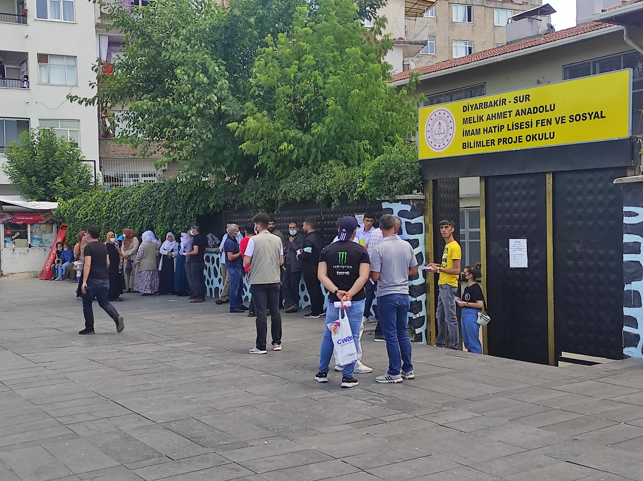 Diyarbakır'da seçim heyecanı; 31 mahallede muhtarlık seçimi yapıldı