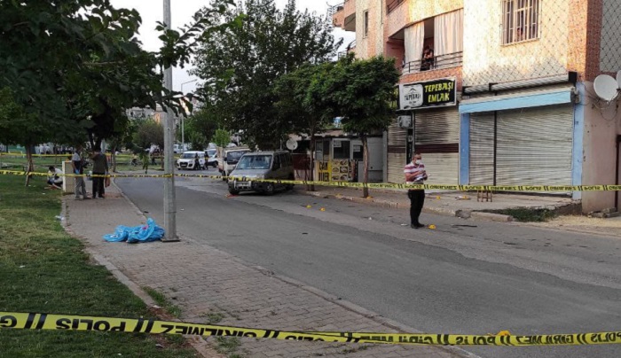 Diyarbakır’da pazar esnafı ile kıraathane sahipleri arasında kavga: 2 ölüm, 4'ü ağır 14 yaralı
