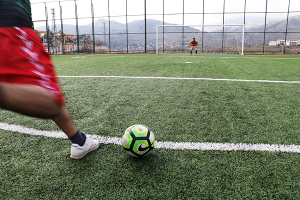 Futbol sahası yapım ihalesi