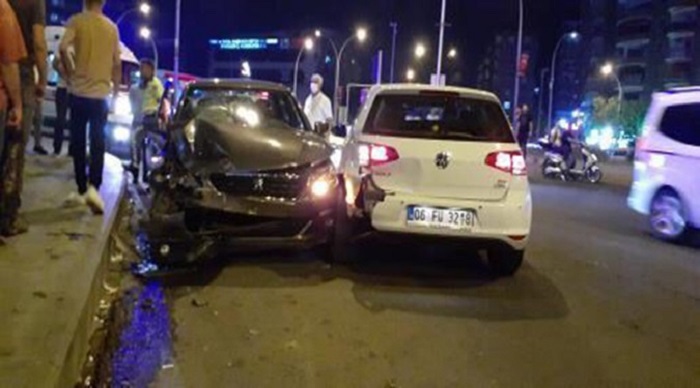 Diyarbakır’da trafik kazası:2 yaralı