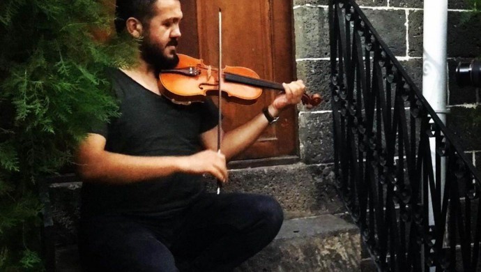 Müzisyen Serdar Şimşek yaşamını yitirdi