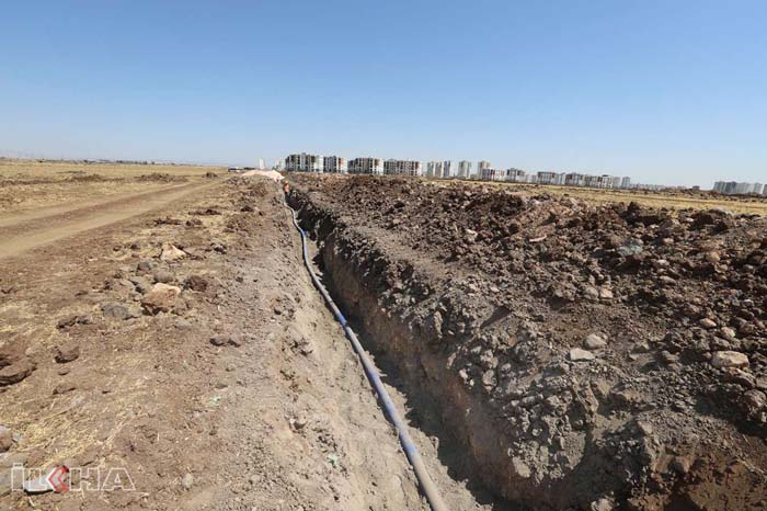 Kayapınar’a yeni içme suyu hattı döşeniyor