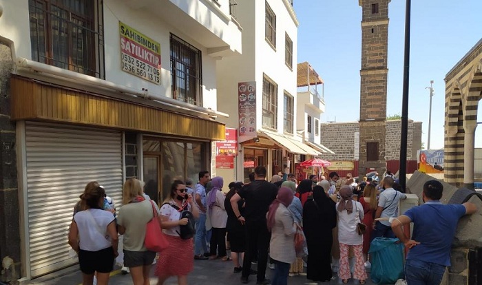 Diyarbakır'a turist akını devam ediyor