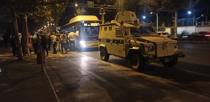 Diyarbakır’da halk otobüsü taciz iddiasıyla durduruldu