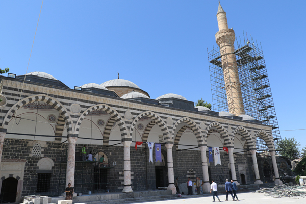 Kurşunlu Camii ibadete açılıyor