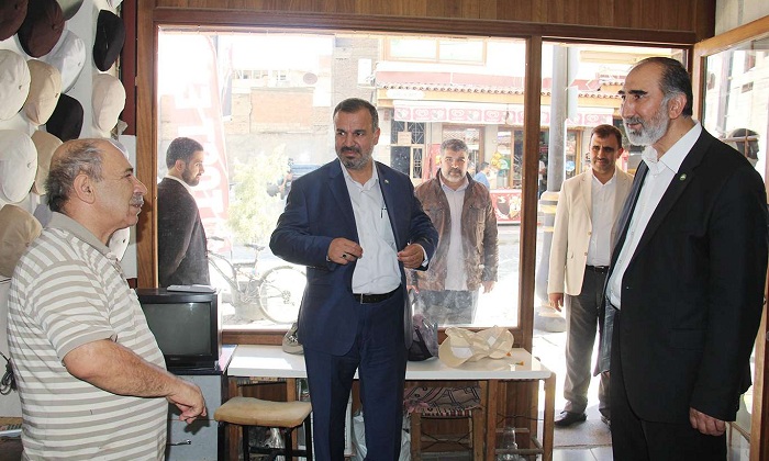 Video Haber - HÜDA PAR Genel Başkan Yardımcısı Yılmaz Sur ilçesinde ziyaretlerde bulundu