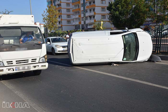 Kırmızı ışık ihlali yapan araç kazaya neden oldu