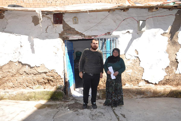 ​Video Haber: Evleri yıkılacak korkusuyla yaşıyorlar