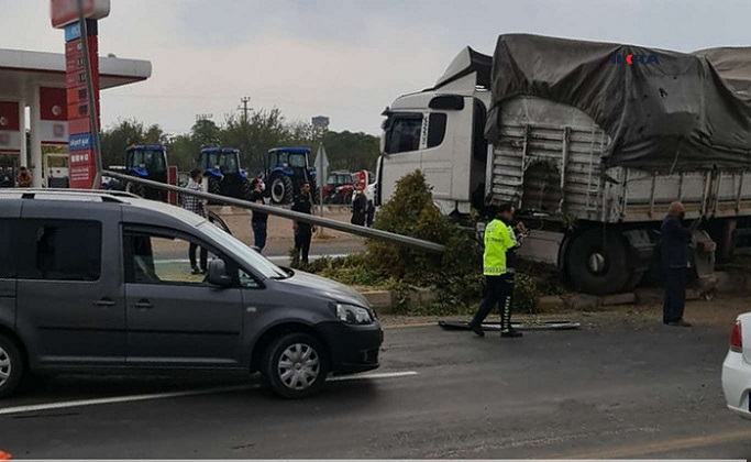 Video Haber: Diyarbakır'da sağanak yağış sonrası zincirleme kaza