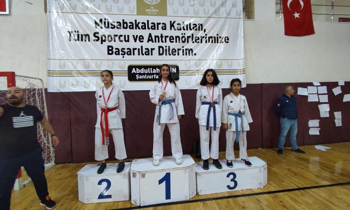 Kadın karatecisi rekorlarla bölge şampiyonu
