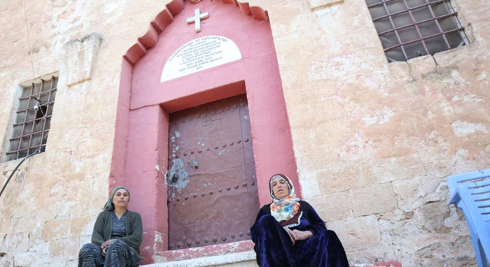 Ermeni kilisesi Müslüman kadınlara emanet