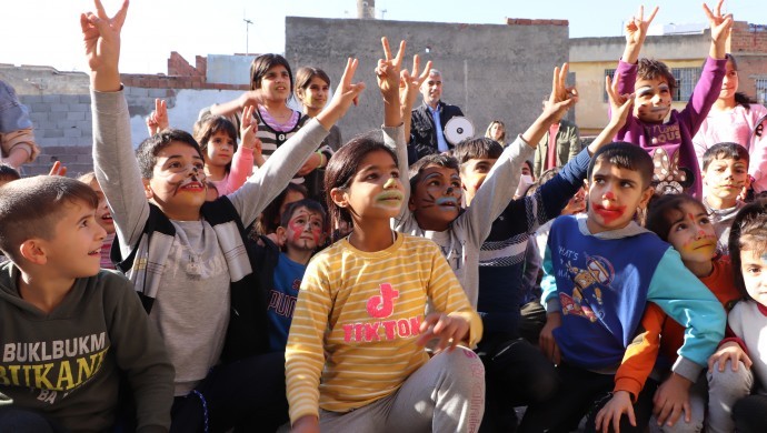 Diyarbakır’da çocuk şenliğinde anadilin önemi anlatıldı