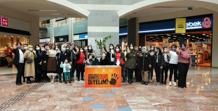 Yenişehir Belediyesi’nden kadına yönelik şiddeti önleme farkındalık etkinliği