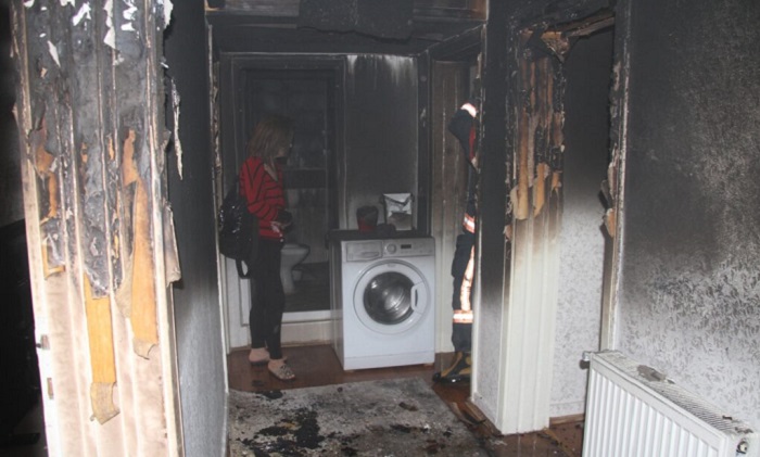 Eski sevgilisinin evini ateşe verdi: 3 kişi balkonda atlayarak canını kurtardı
