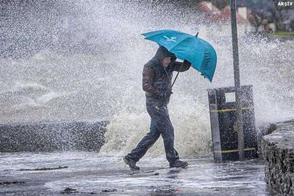 Dikkat! Meteoroloji'den 3 il için turuncu 12 il için sarı kod uyarısı