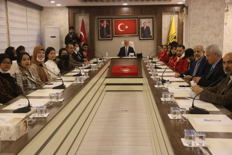 “Türkiye’de 200’ün üzerinde Yüksek Öğretim Kurumu var”
