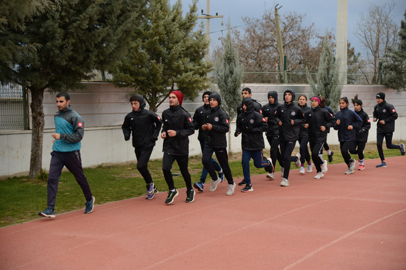 VİDEO HABER - Hedef atletizmde çıta yükseltmek!