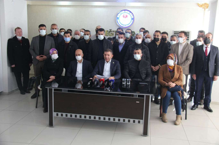 VİDEO HABER - Eğitim-Bir-Sen'den Diyarbakır'da yolsuzluk ve rüşvet iddiaları;  İhaleler belirli yerlere peşkeş çekildi
