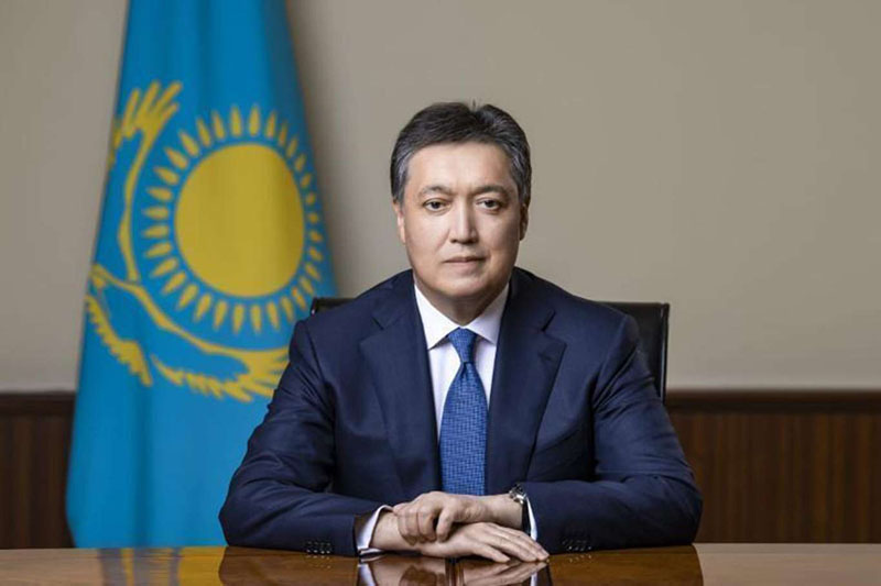 Zamlar nedeniyle Kazakistan'da hükümet istifa etti