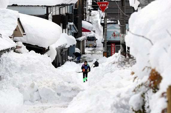 VİDEOHABER - Japonya yoğun kar yağışının etkisi altında
