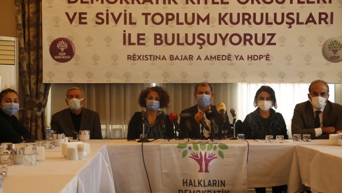 Video Haber - Diyarbakır'da kitle örgütleri buluştu: Birlikle sorunları çözebiliriz