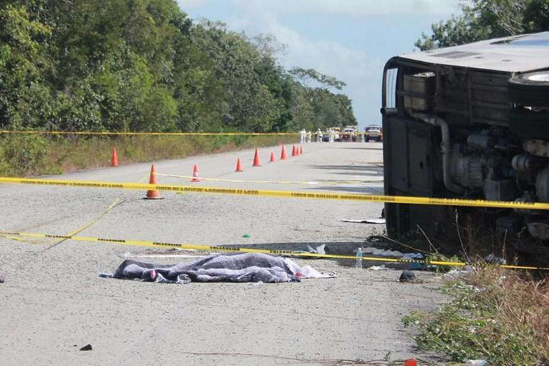 Minibüs kazası: 12 ölü