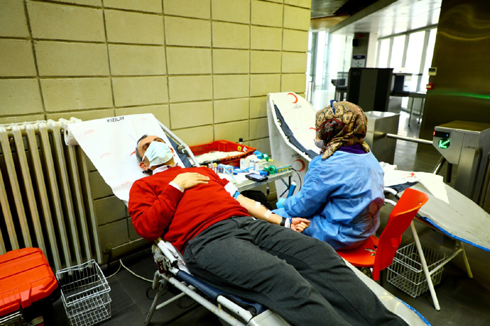 Yenişehir Belediyesi çalışanlarından kan bağışı