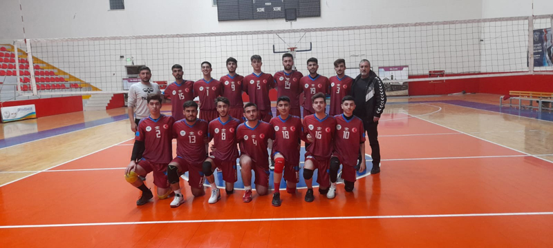 Yenişehir Belediyesi U-18 takımı Türkiye şampiyonu oldu
