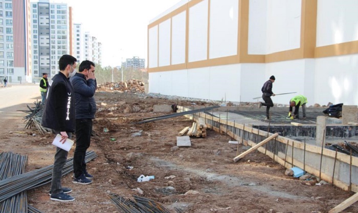 Diyarbakır'da AVM’nin mevzuat dışı jeneratör ve trafo yapımına tepki