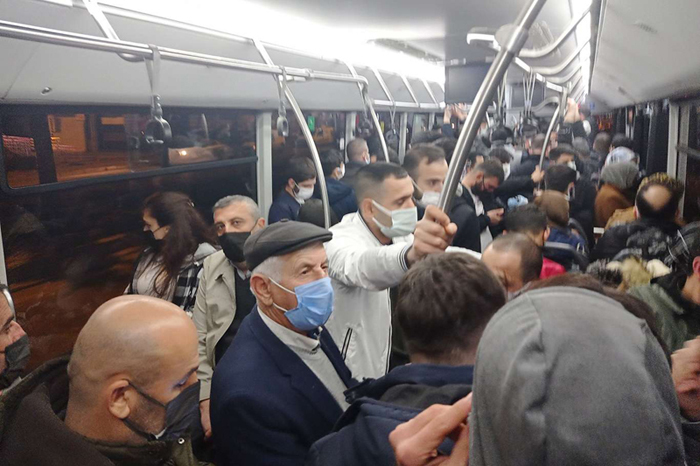 Dinç: Halk, belediye otobüslerinde nefes alamıyor